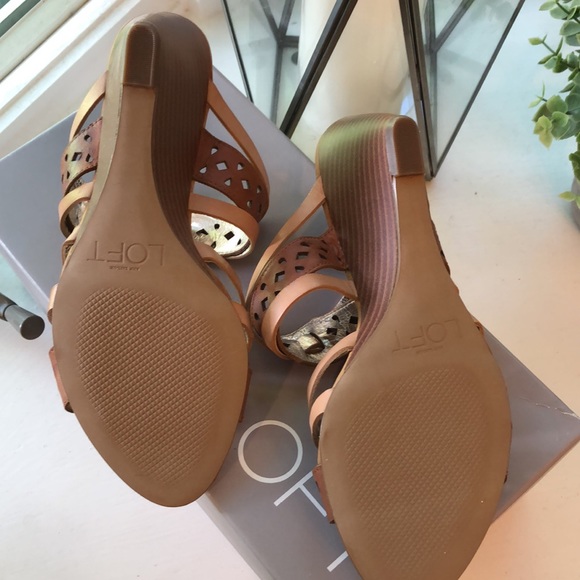 ANN TAYLOR LOFT Leather Sandals - Picture 7 of 16